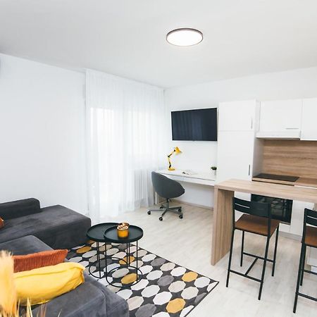 Aurelia'S Comfy Place With Free Parking Ζάγκρεμπ Εξωτερικό φωτογραφία